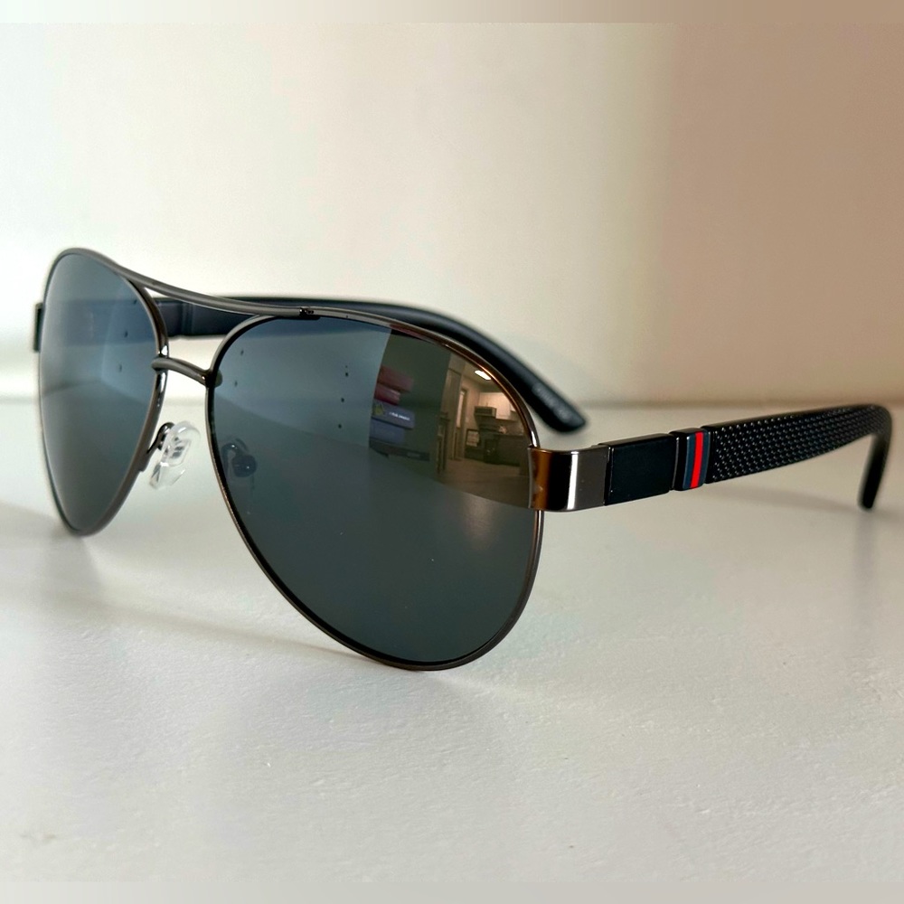 Metal Aviator